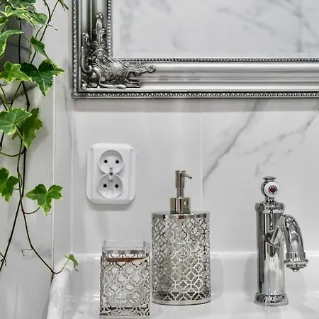 아파트 Karlikowska Lux